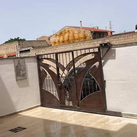 Casa Mosaico Iun R9770 * Сант-Антиоко